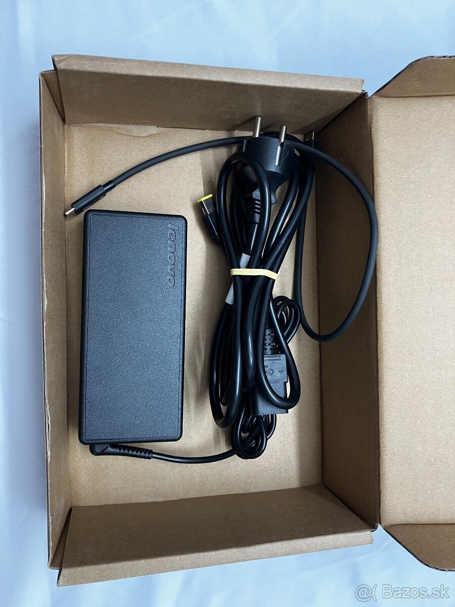 ThinkPad Thunderbolt 4 Workstation Dock - 7