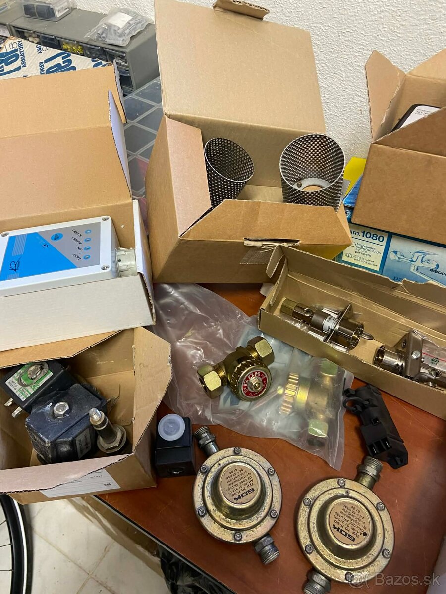 Plynove suciastky - 7