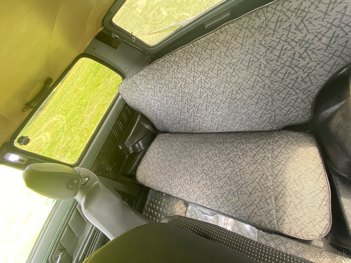 Lada Niva 1.7 - 7