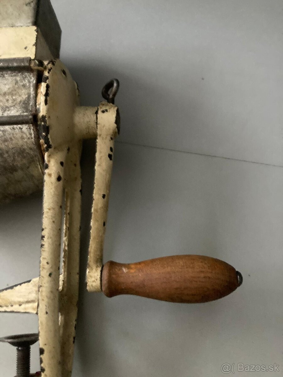 Mlynček na orechy - 7