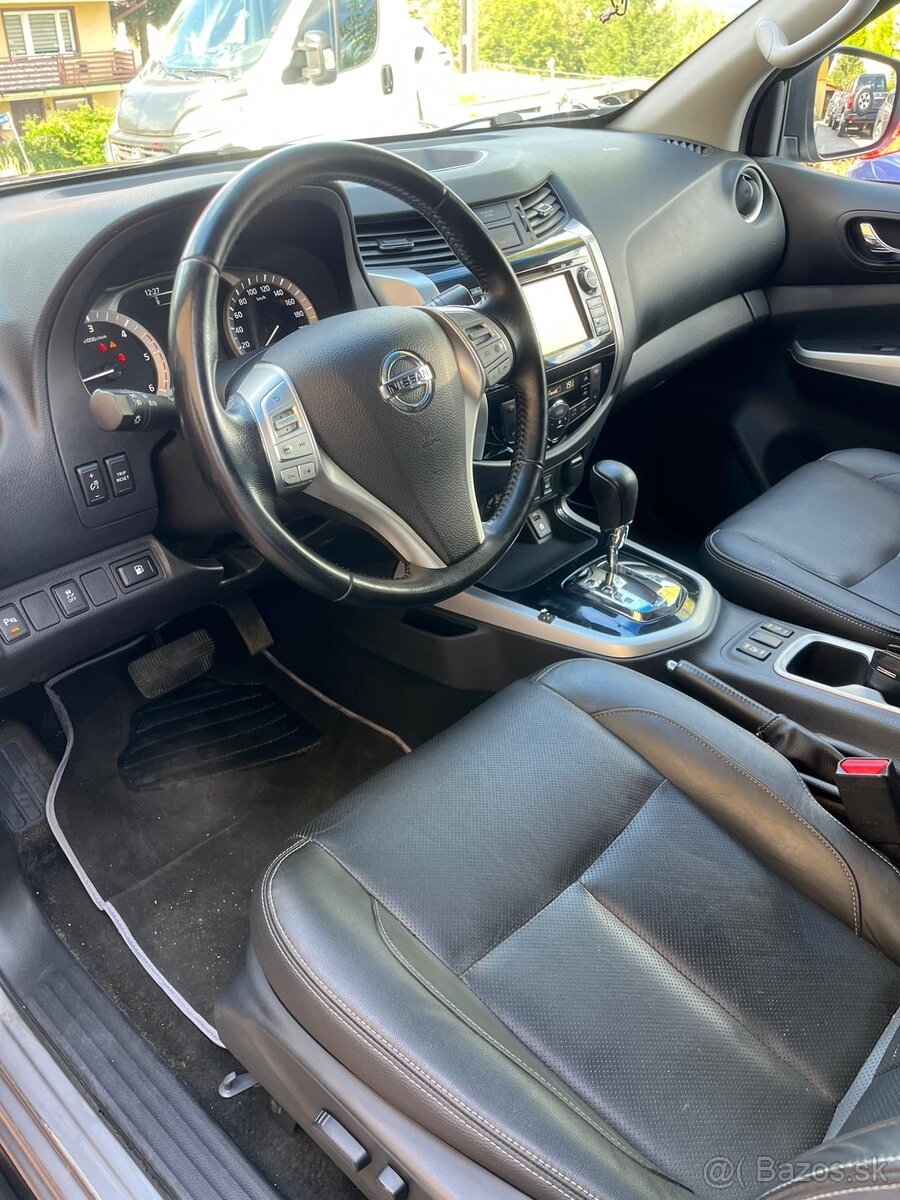 Nissan Navara Double Cab 190 - 7