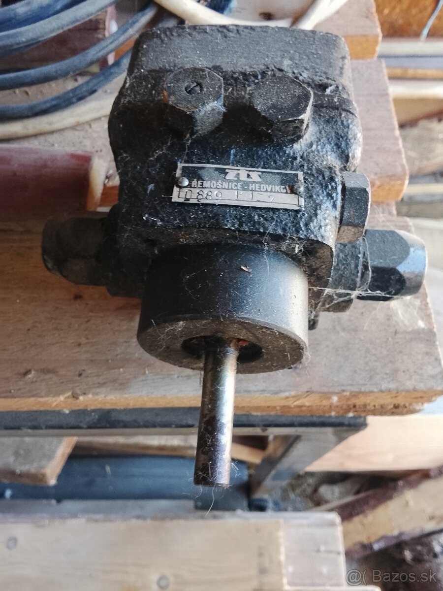 Náhradné diely, kolesá, pneumatiky - 7