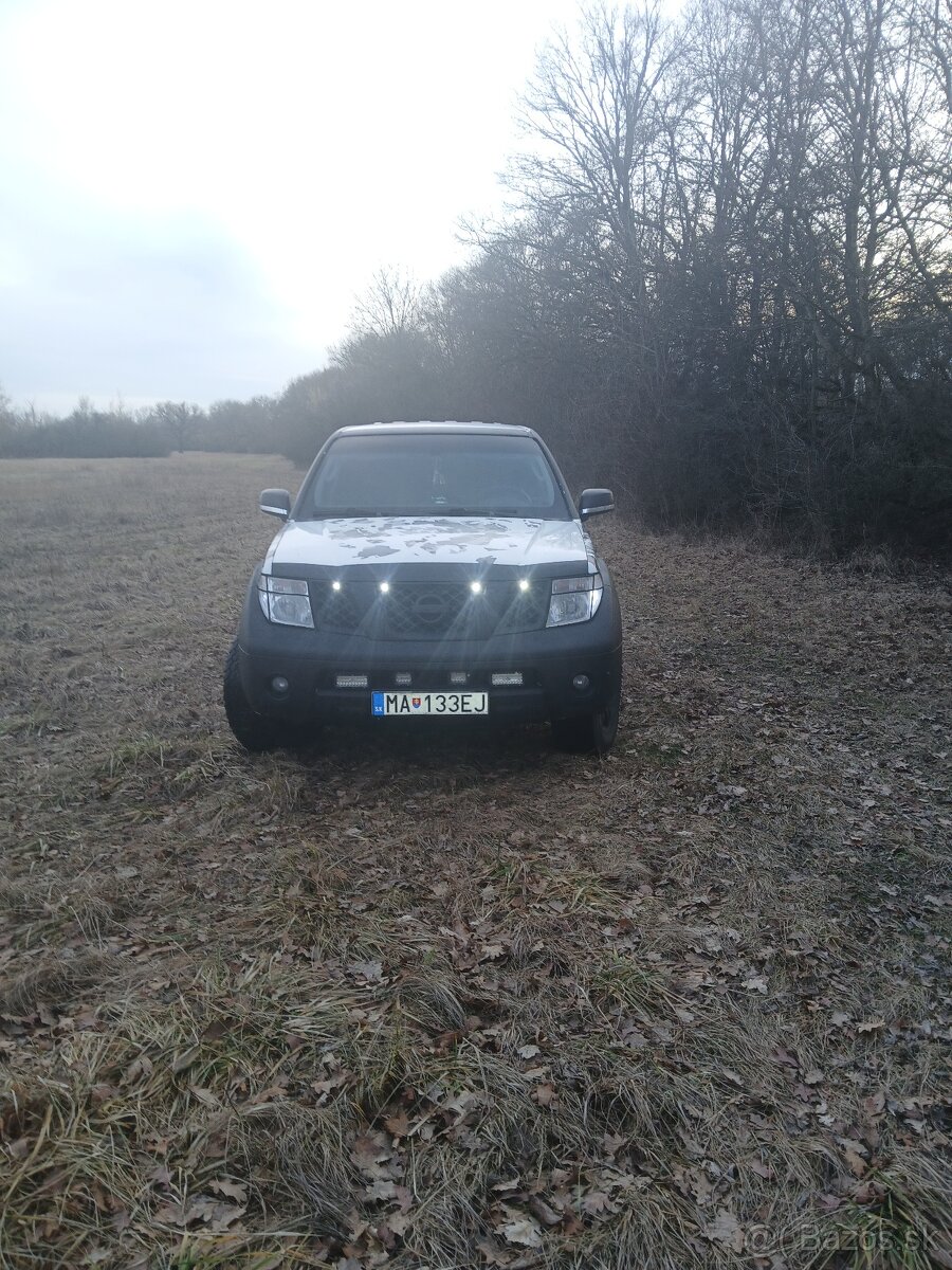 Predám Nissan Pathfinder 2,5 D - 7