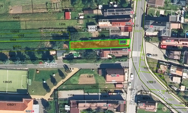 Pozemok s chatou a garážou - 7