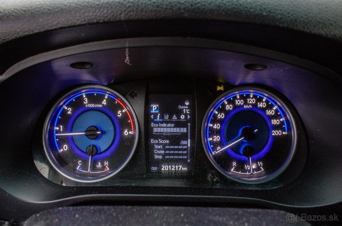 Toyota Hilux 2.4 D-4D Active A/T | 4x4 | - 7