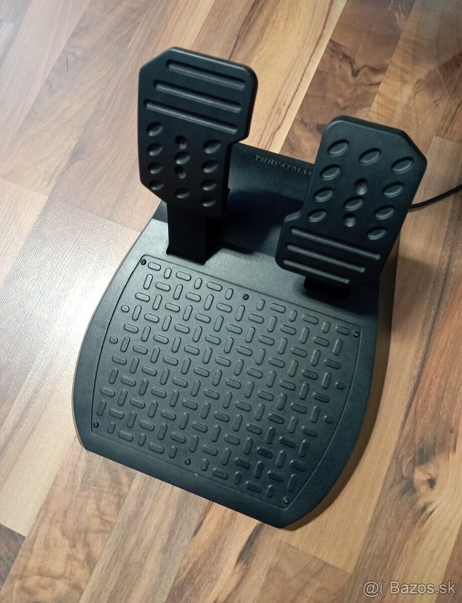 Volant Thrustmaster na PS3 - 7