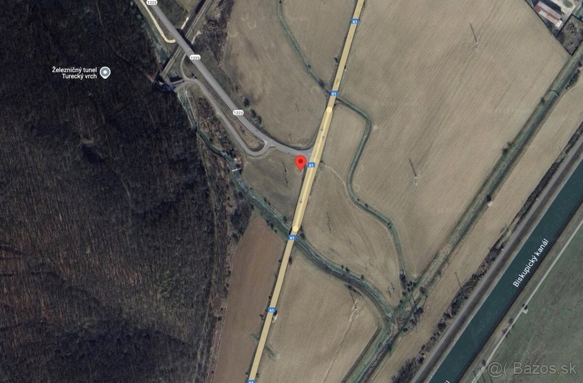 Billboard - hlavná cesta medzi NMnV a Trenčínom - 7