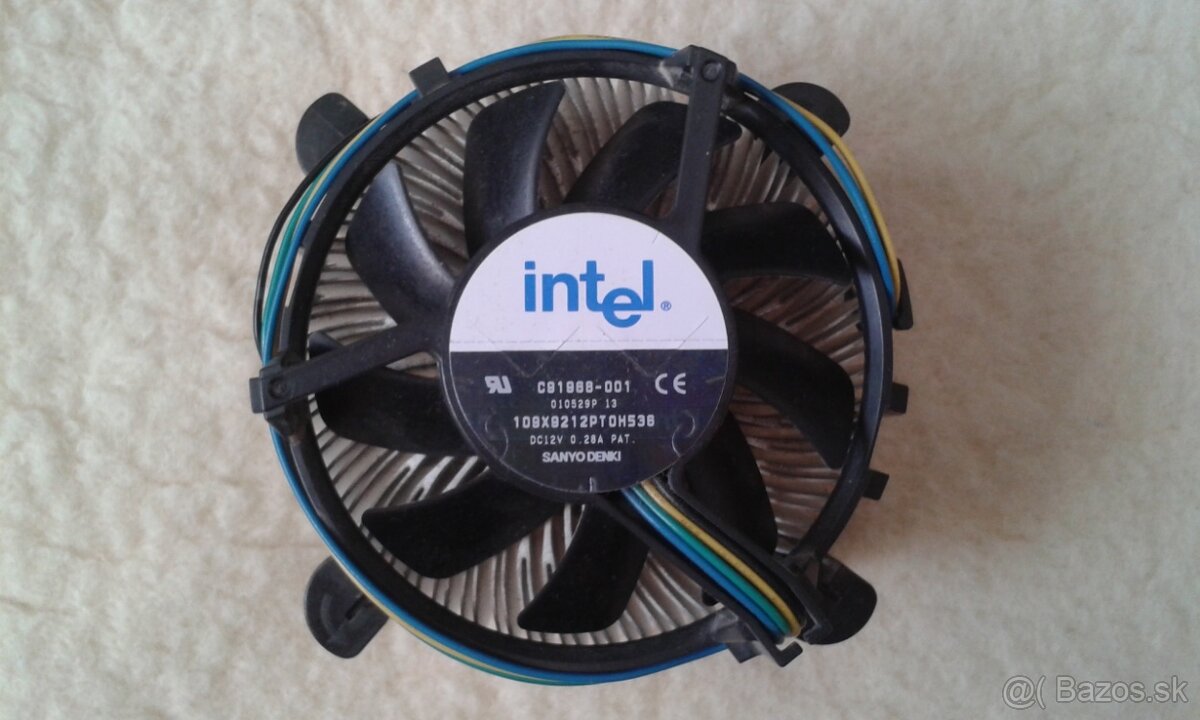 Intel Pentium 4 s775 + Intel Celeron s370 + 3x Active cooler - 7