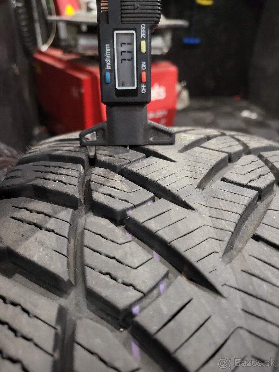 235/55 R17 Goodyear zimne pneumatiky - 7