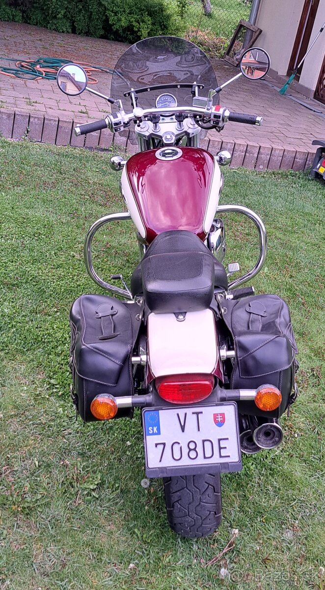 Suzuki Marauder VZ 800 - 7