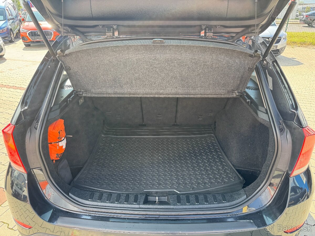 BMW X1 xDrive 18d - - 7