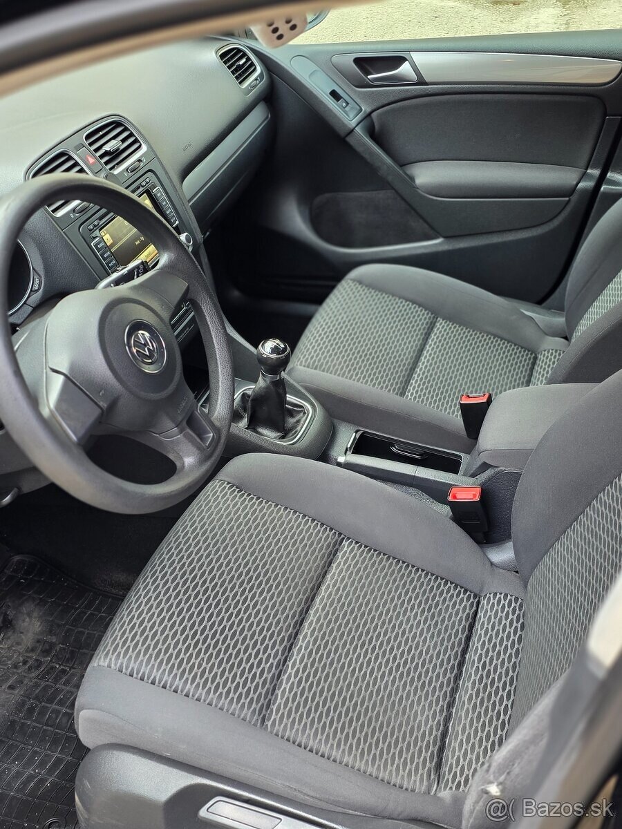 Volkswagen Golf 1.2 TSI , 63kW - benzín - 7