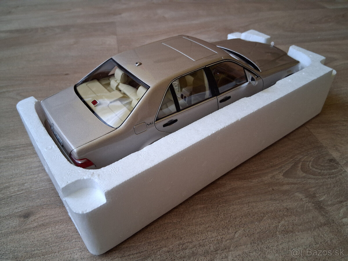 Mercedes-Benz 1:18 - 7