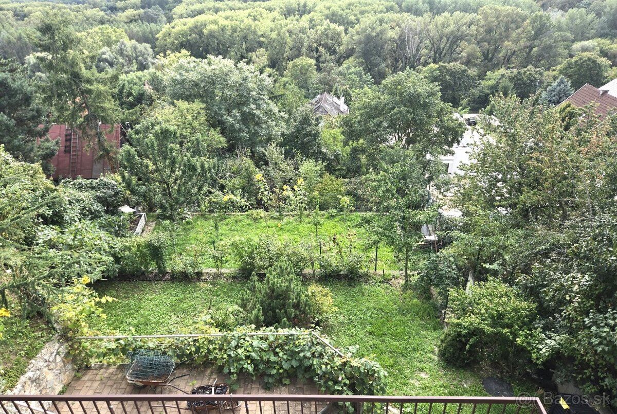 PRENÁJOM – 7 izbový rodinný dom s krásnym výhľadom - BA IV - 7