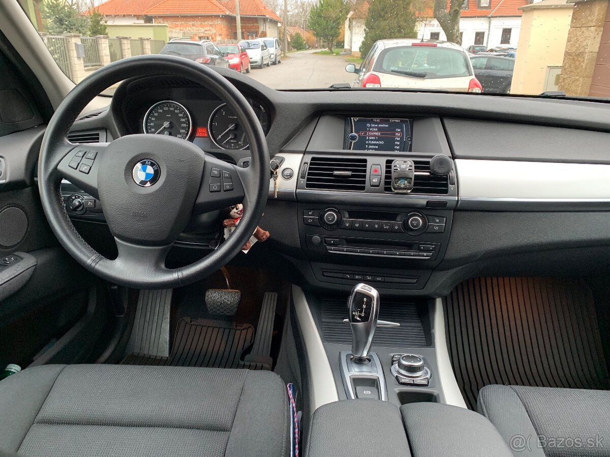 Predám BMW X5 4.0 xDrive - 7