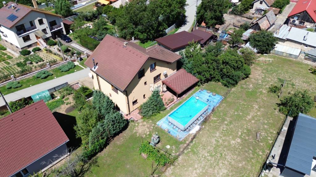 Vyšná Myšľa rodinný dom. 3 samostatnébytové jednotky - 7