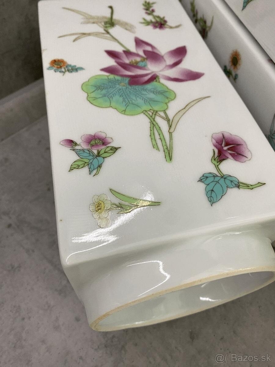 SET TROCH VEĽKÝCH KRÁSNYCH VÁZ, NOVÉ - 7