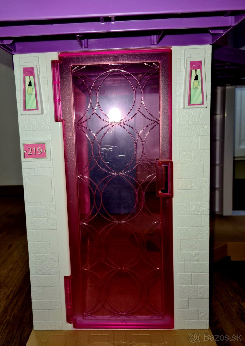 Velky Barbie dom v 100% stave - 7