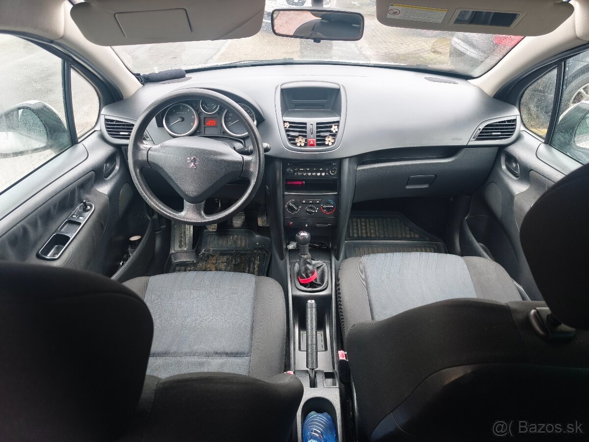 Peugeot 207 1.4HDI - 7