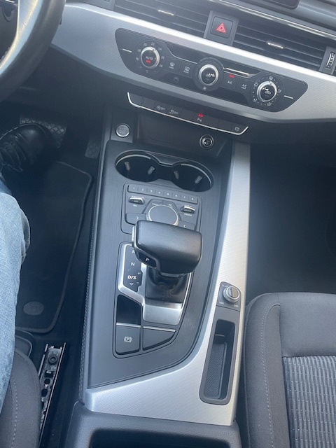 Predám AUDI A4 Avant 2,0 TDi 110 kW 2016 - 7