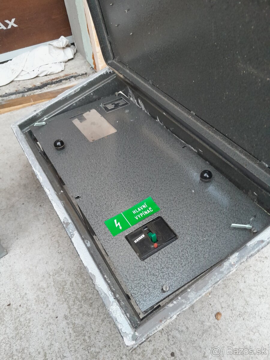 Predám rozvodné skrine - 7