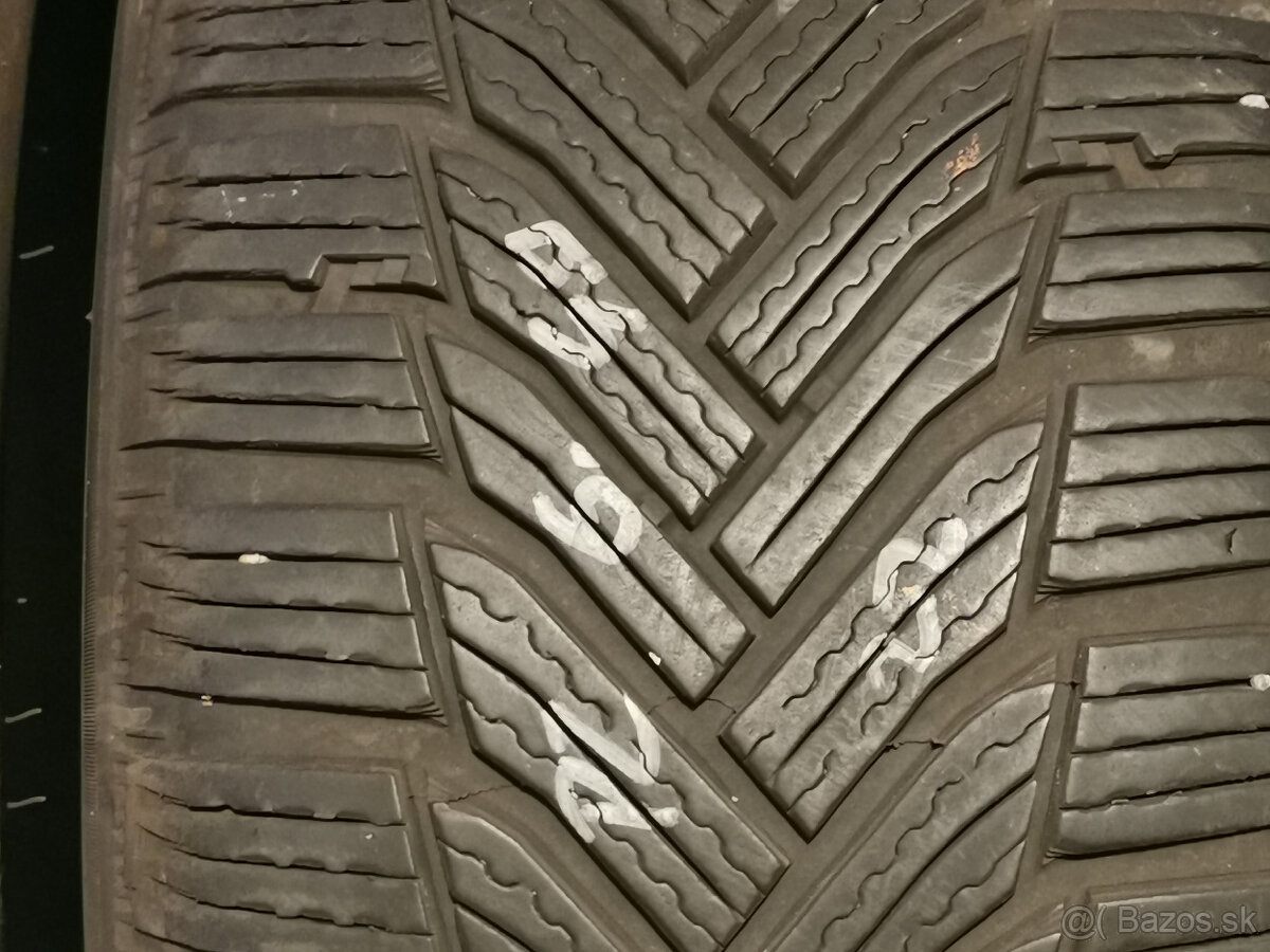 205/55 R16 - zimné pneu Michelin (4 ks) - DOT 22 - 6+ mm - 7