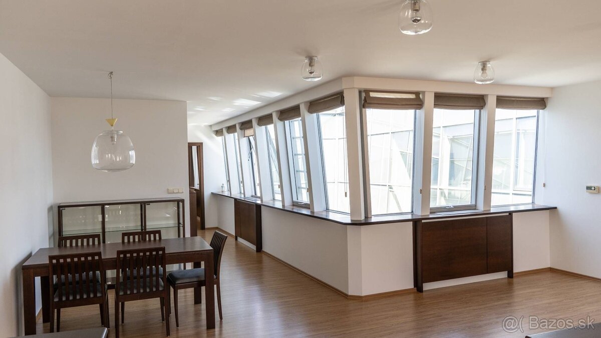 RE/MAX - 103m² - Jedinečný 2-izbový byt v centre Bratislavy - 7