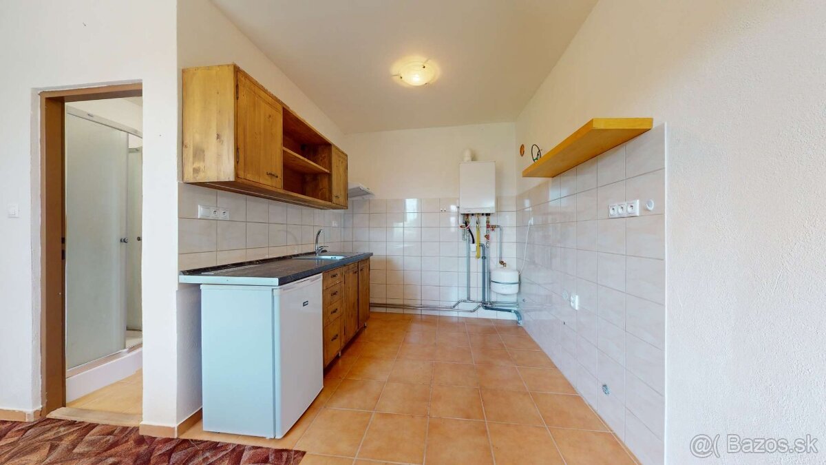 Priestranný dom na bývanie aj podnikanie Hontianske Tesáre - 7
