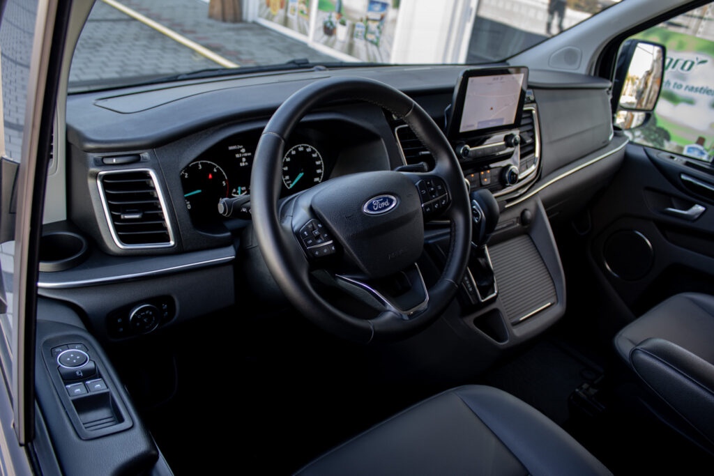 Ford Tourneo Custom - 7