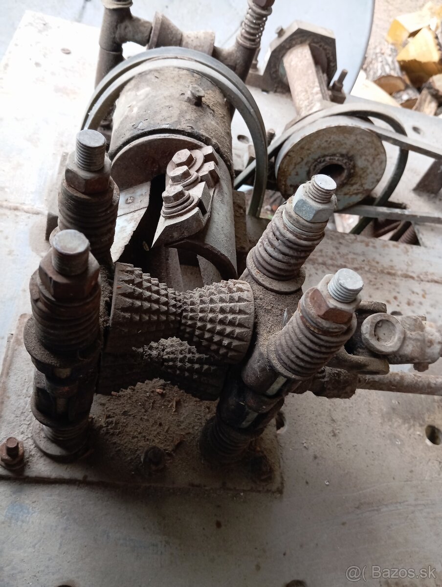 Stroj na výrobu nasad. - 7