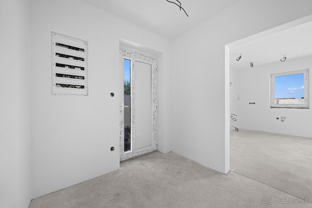 Ponúkam na predaj rodinný dom v Miloslavove - 7