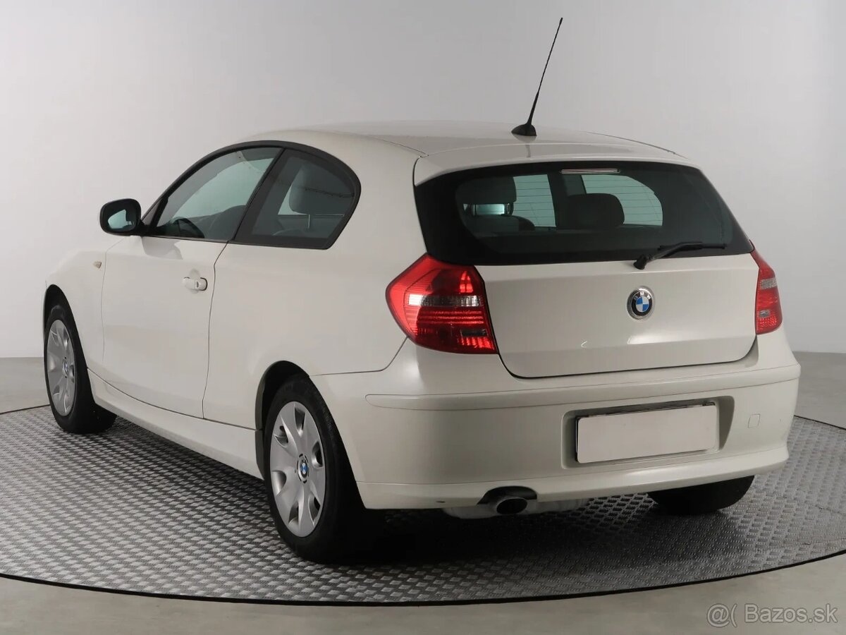 BMW 1 2012 116i 154233km ABS klimatizácia - 7