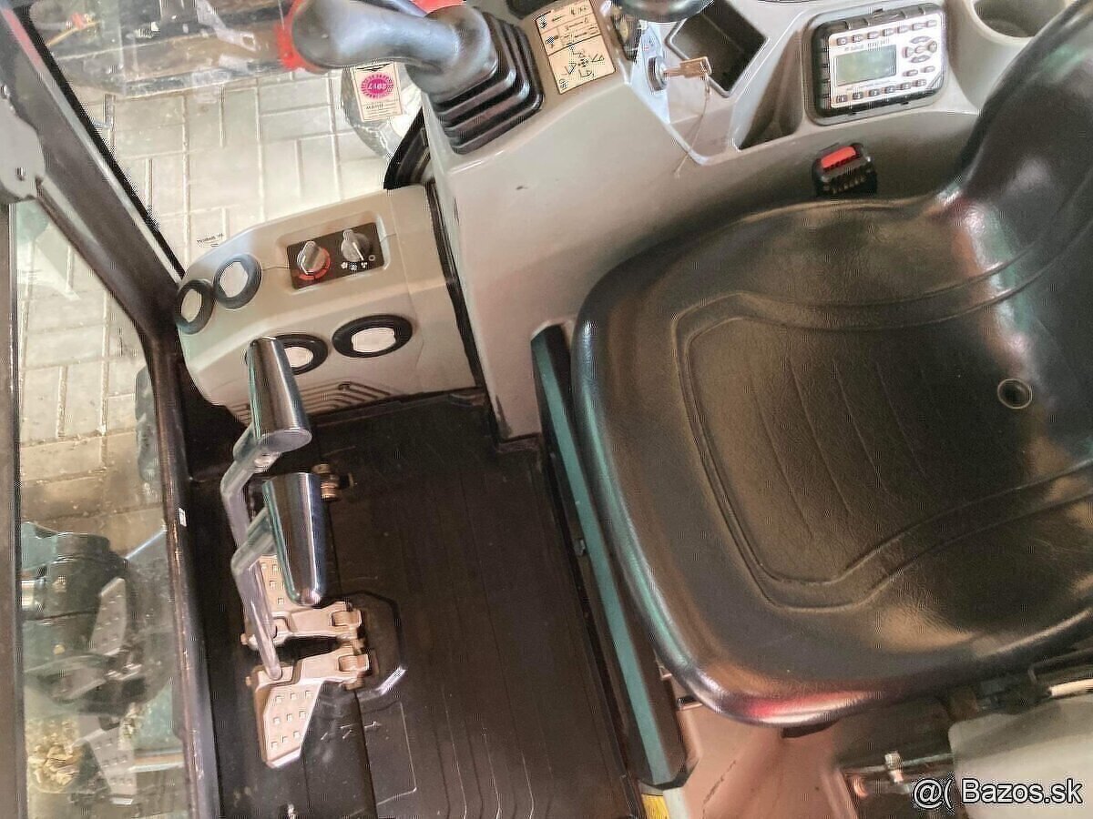 Minibager bobcat e17 - 7