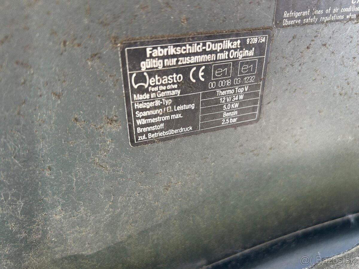 ROZPREDÁME BMW E90 325i/330i Facelift - 7