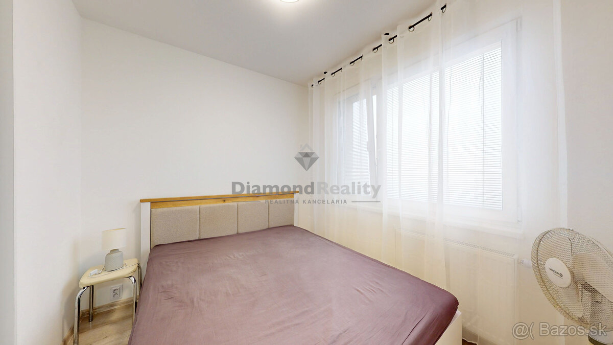 Na predaj pekný, prerobený 1,5 izbový byt, ulica Húskova, Ko - 7