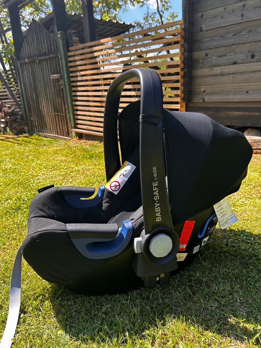 Dvojkombinácia Britax Romer Smile 3 + autosedačka - 7
