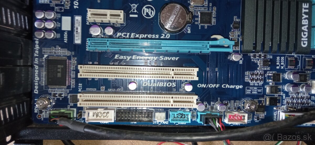 Gigabyte GA-970A-D3 AMD AM3+ DDR3 USB3.0 - 7