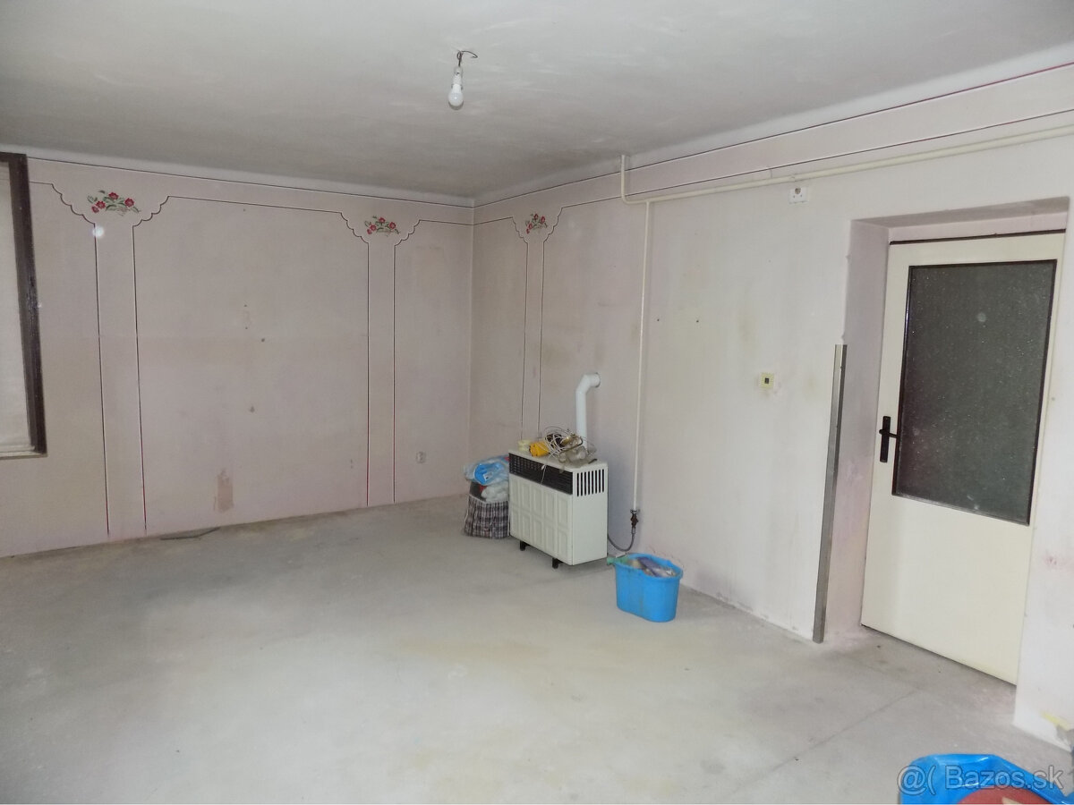 Na predaj viacgeneračný dom v Tvrdošovciach . - 7