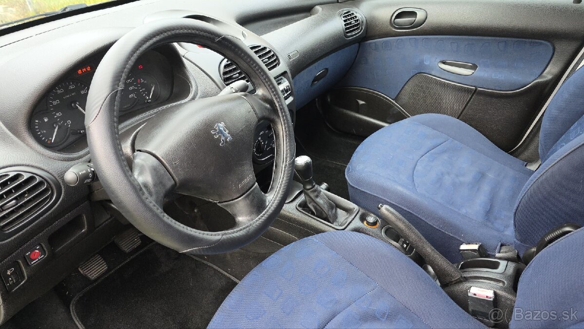 Predám Peugeot 206 1,1 benzín - 7