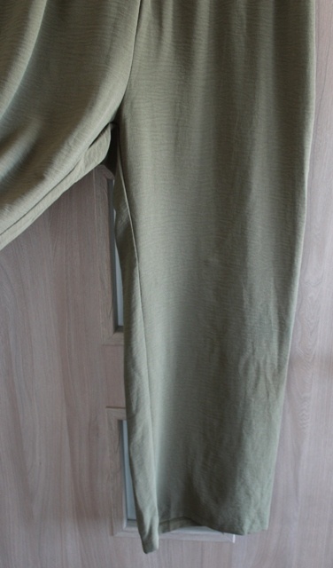 Tričko + nohavice č. L - 7