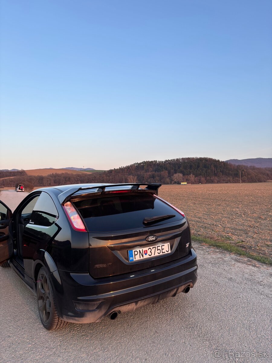 Ford Focus st 2.5 - 7