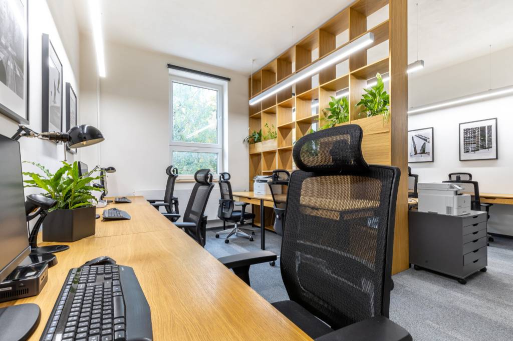 Luxusné administratívne priestory, nadčasové zariadenie, vys - 7