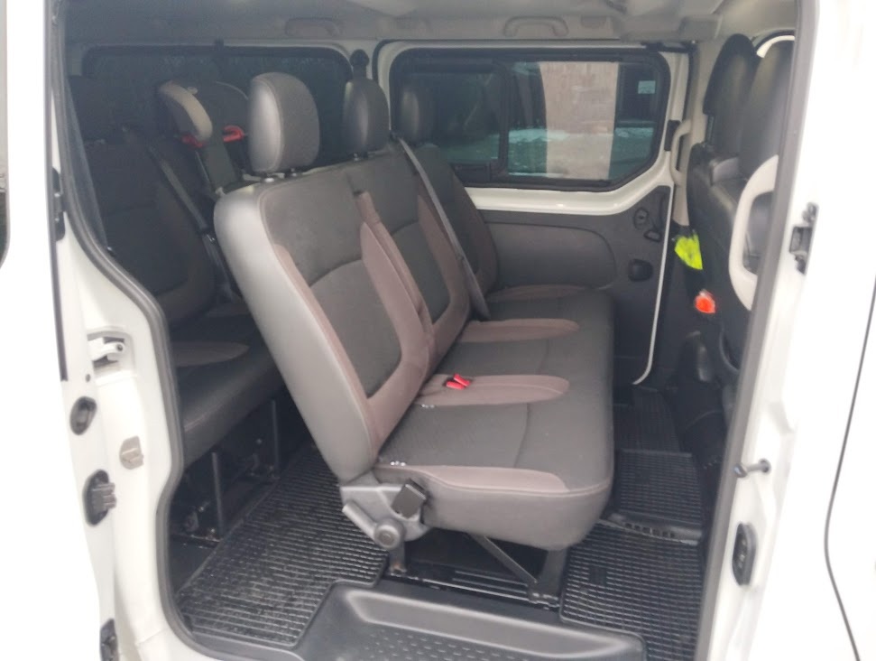 9-miestny minibus prenájom - 7