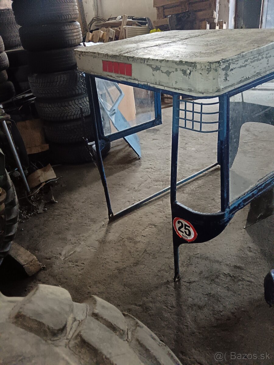 Predám na traktor Zetor 3011 Kabinu - 7