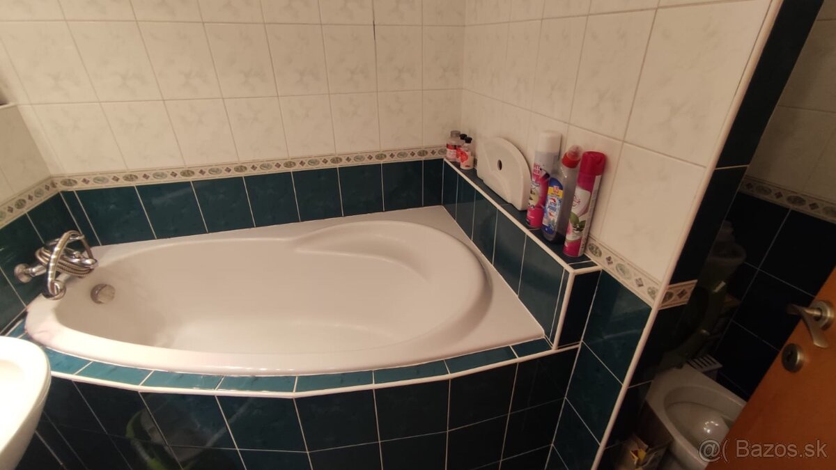 Veľkometrážny 3 izbový byt na predaj v centre mesta Veľký Me - 7