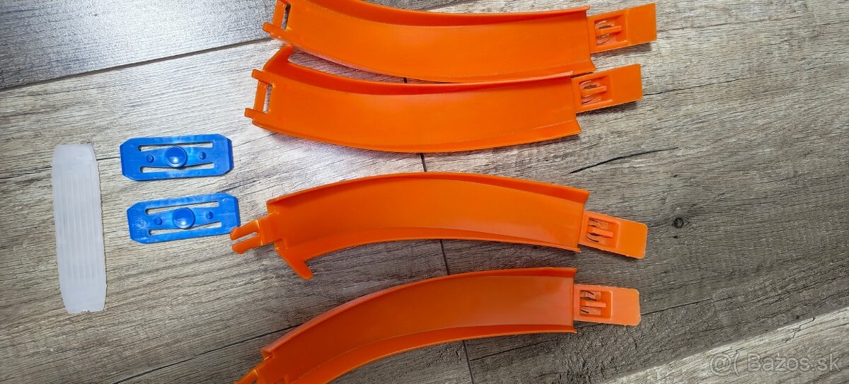 Predám nekompletnú Hot Wheels dráhu s boosterom - 7