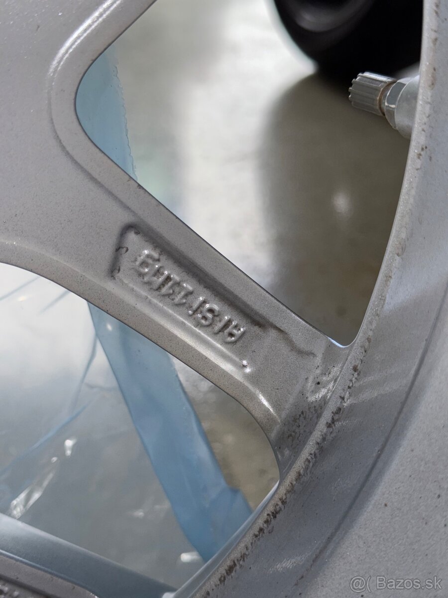 Borbet Y 7,5x17 5x114.3 ET40 + Continental TS850P - 7