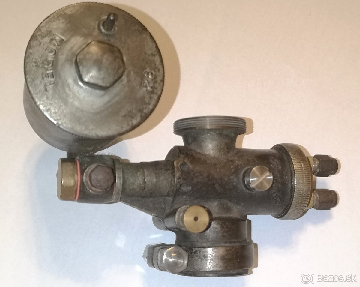 Predám karburátor B&B - 7