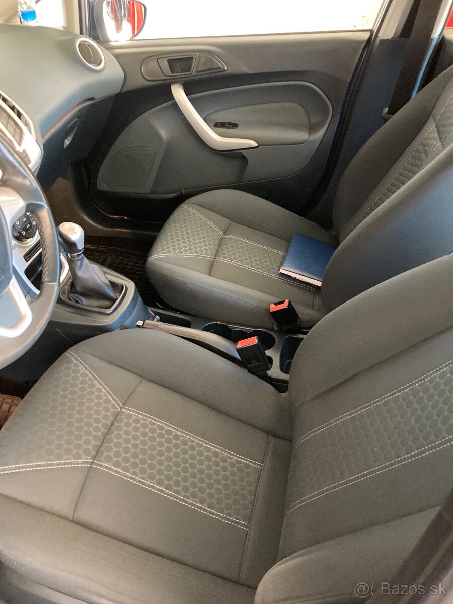Predám Ford fiesta 1. 25 benzín - 7