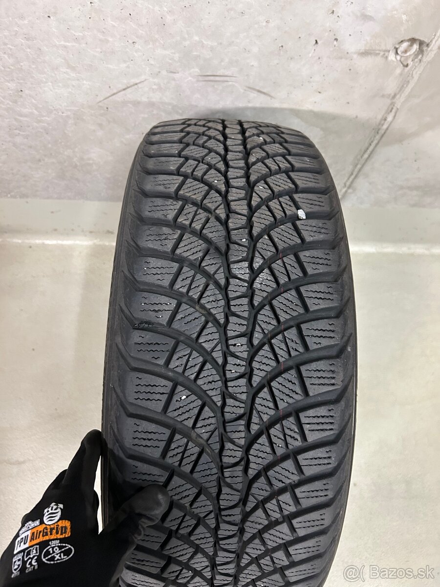 215/55 R17 zimné Kumho wintercraft WP52 + wintercraft 71 - 7